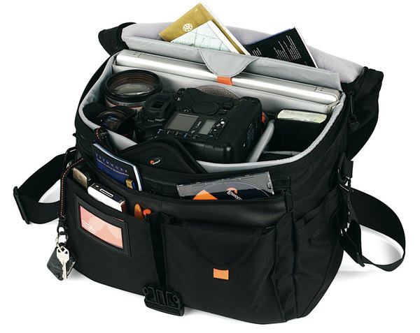 Lowepro Stealth Reporter D550 AW