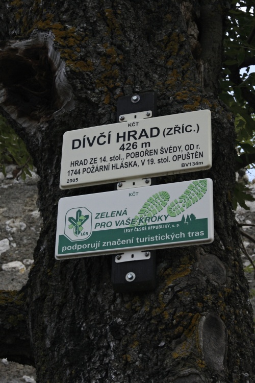 Pavlov - Dívčí hrad - Pálava